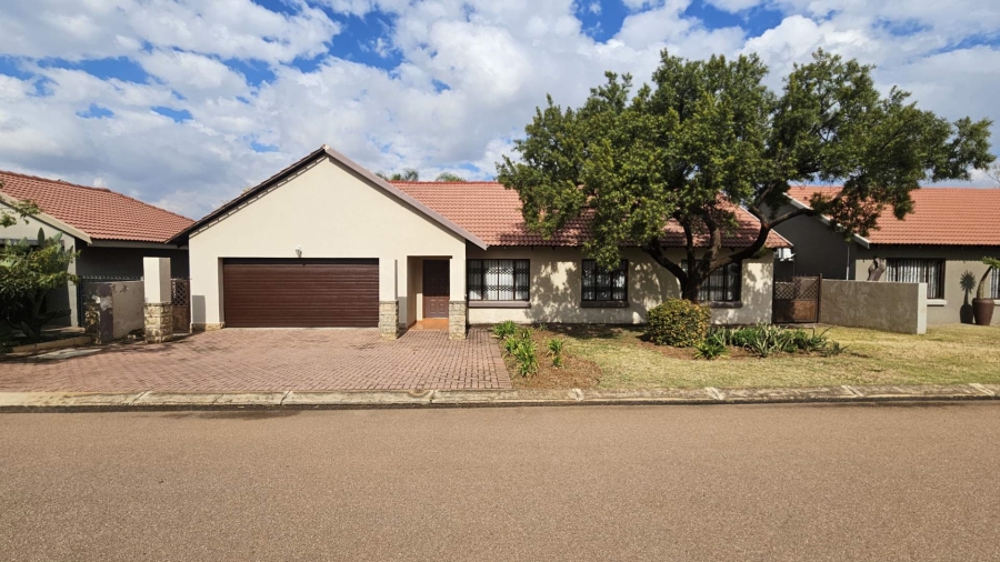 3 Bedroom Property for Sale in Melodie North West